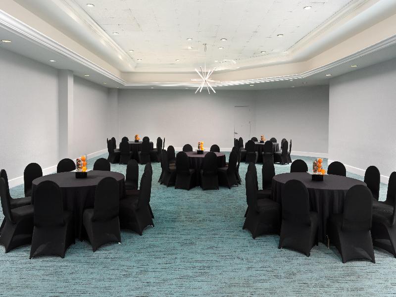 Holiday Inn Resort Kissimmee by the Parks image