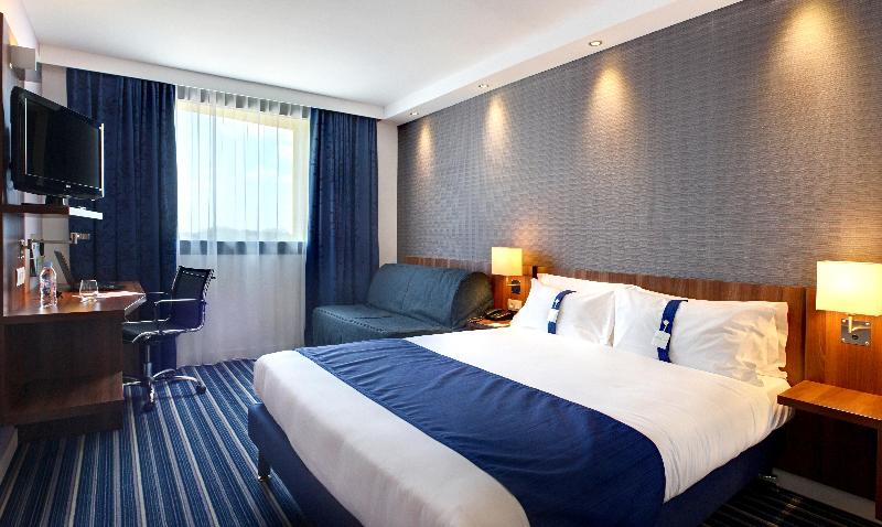 Holiday Inn Express Montpellier Odysseum image