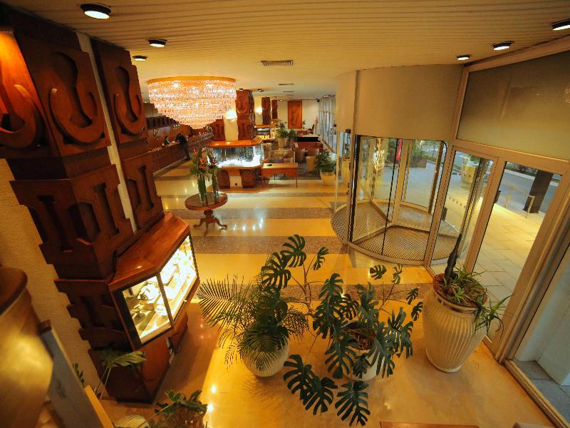 Carlton Hotel image
