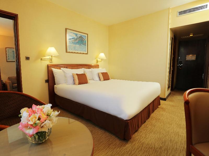 Carlton Hotel image