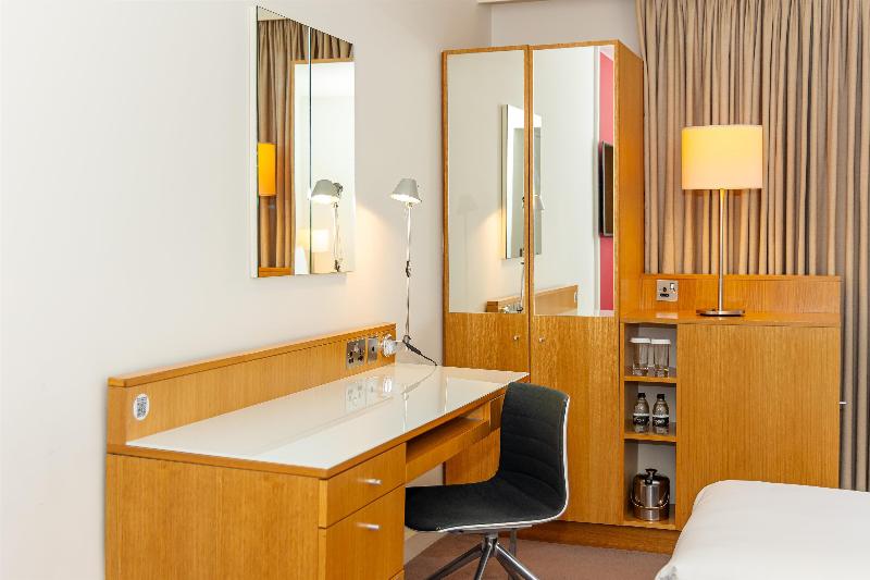DoubleTree by Hilton London - Tower of London image