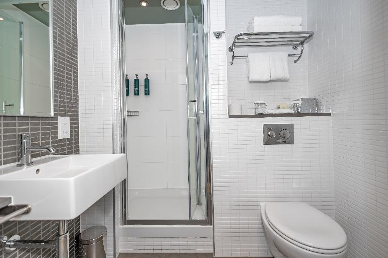 DoubleTree by Hilton London - Tower of London image