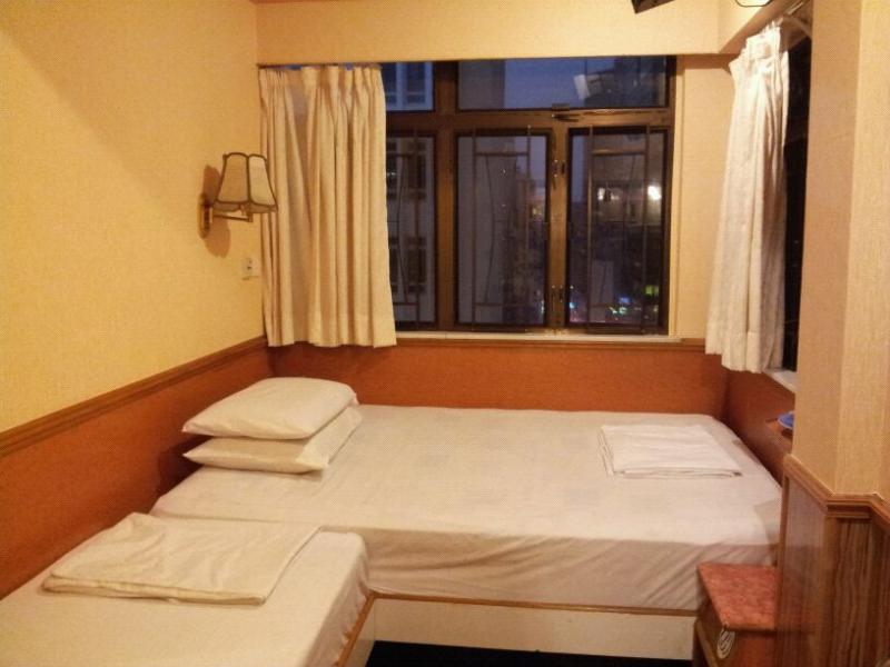 Bed room