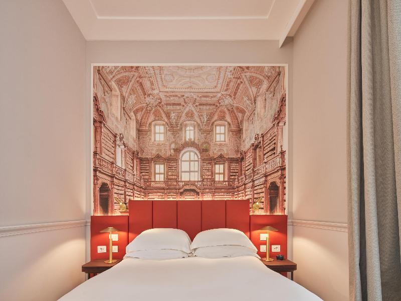 Palazzo Caracciolo Naples image