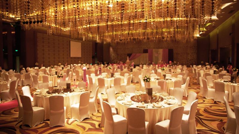 Crowne Plaza Wing On City Zhongshan image