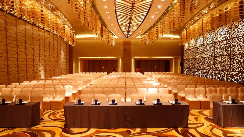 Crowne Plaza Wing On City Zhongshan image