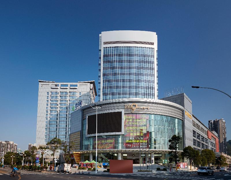 Crowne Plaza Wing On City Zhongshan image