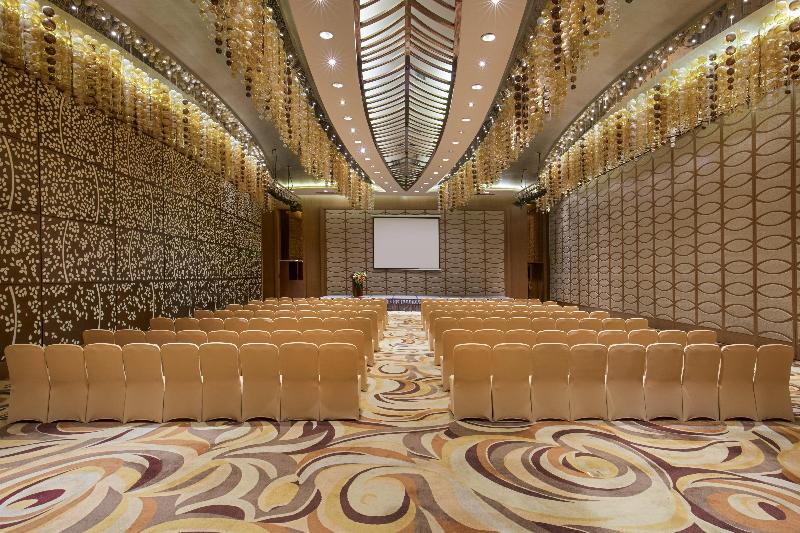 Crowne Plaza Wing On City Zhongshan image