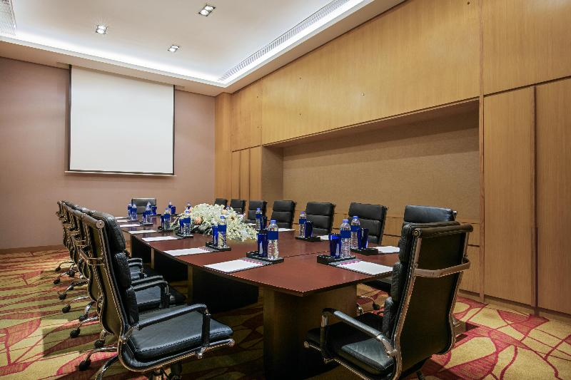Crowne Plaza Wing On City Zhongshan image