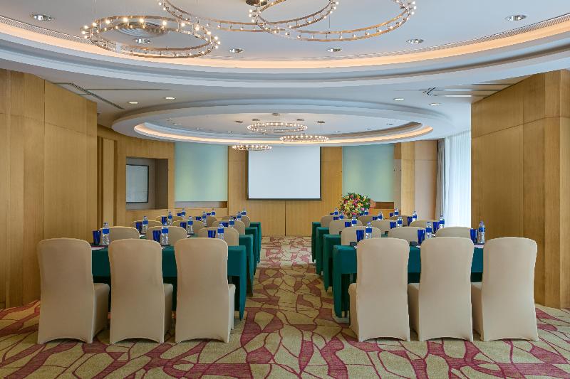 Crowne Plaza Wing On City Zhongshan image