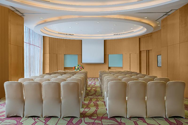 Crowne Plaza Wing On City Zhongshan image