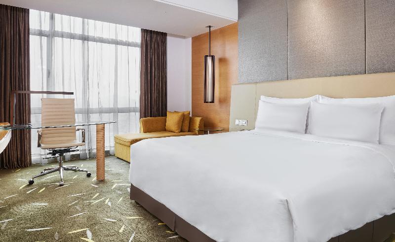 Crowne Plaza Wing On City Zhongshan image
