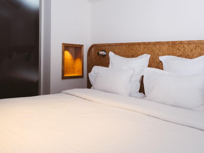 1K Hotel image