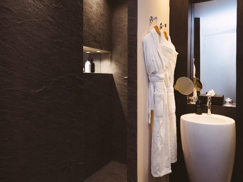 1K Hotel image