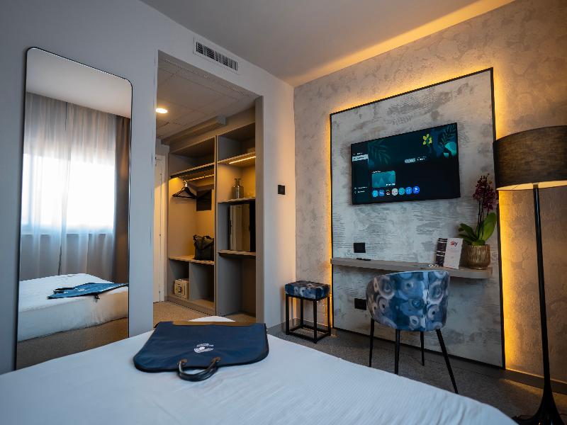 BV Oly Hotel image