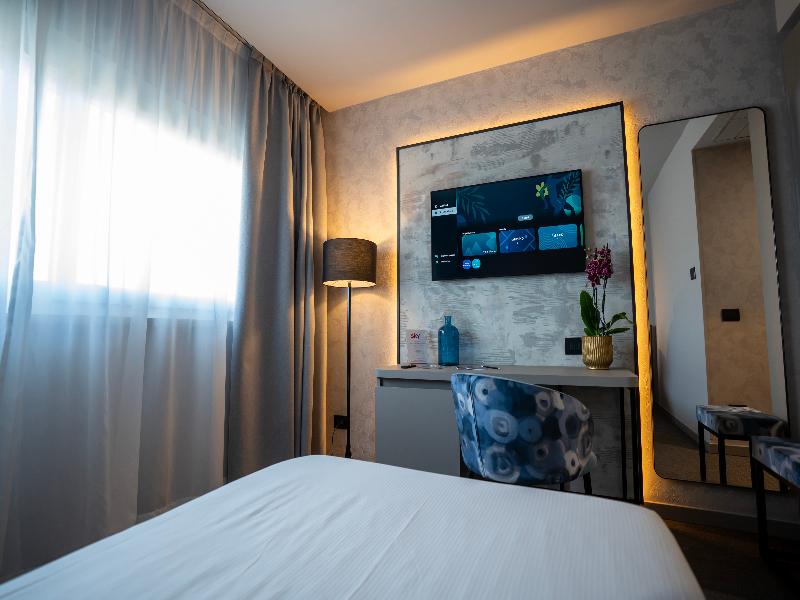BV Oly Hotel image