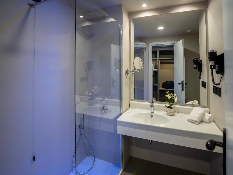 BV Oly Hotel image