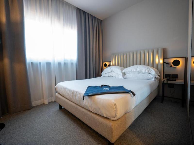 BV Oly Hotel image