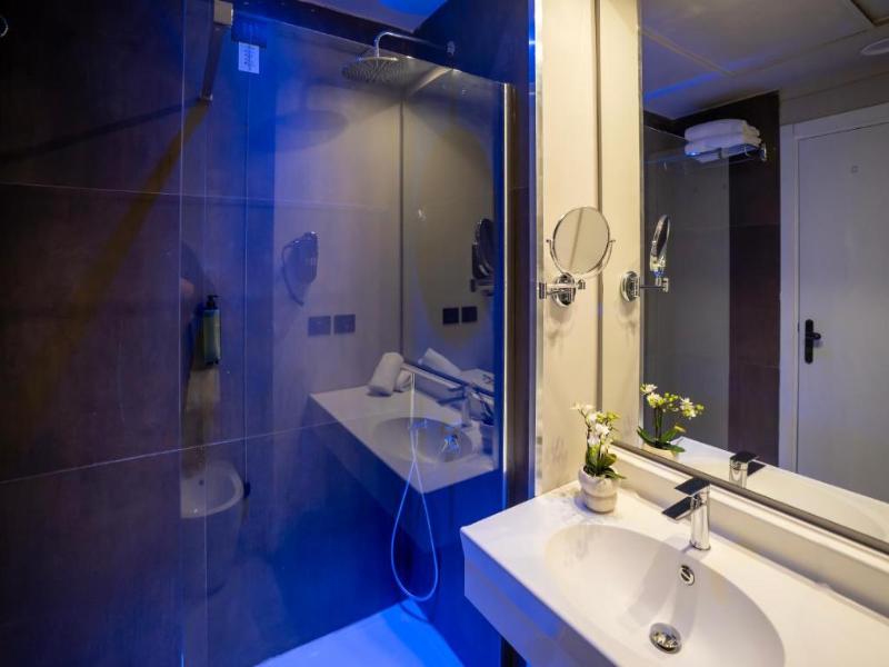 BV Oly Hotel image