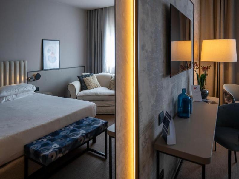BV Oly Hotel image