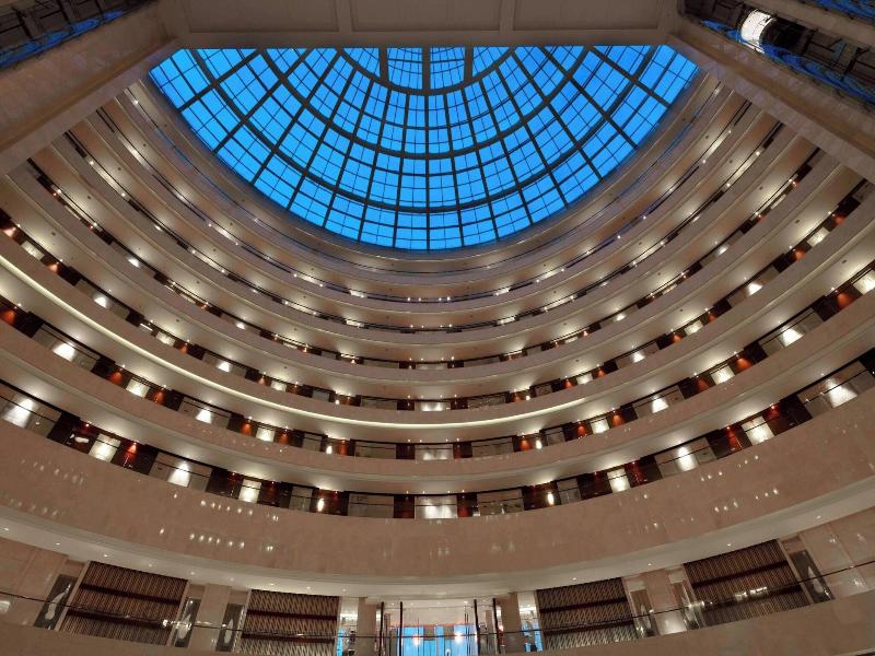 Renaissance Tianjin Lakeview Hotel image