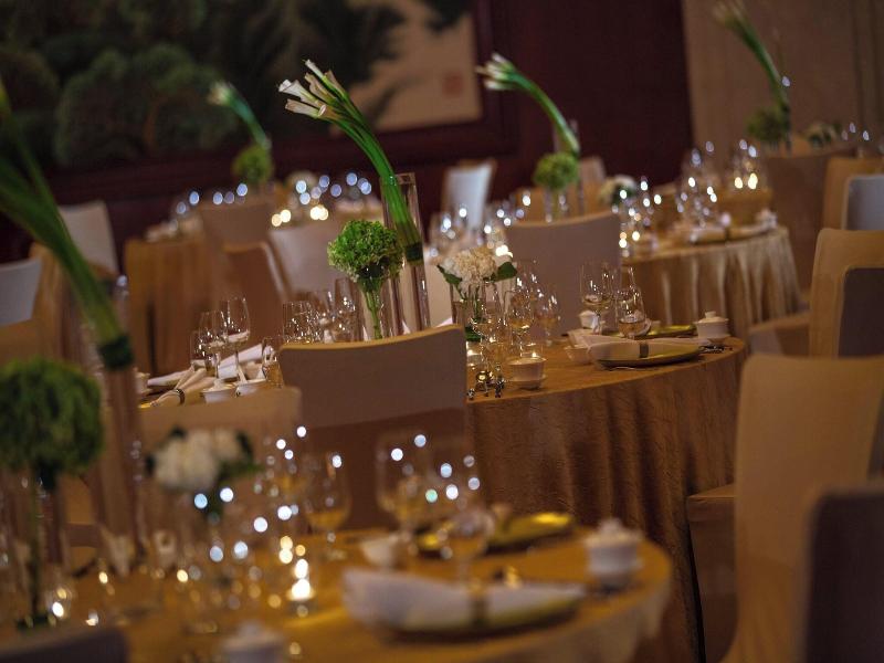 Renaissance Tianjin Lakeview Hotel image