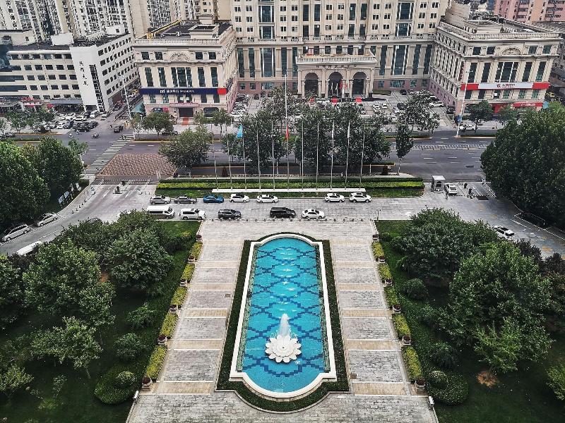 Renaissance Tianjin Lakeview Hotel image