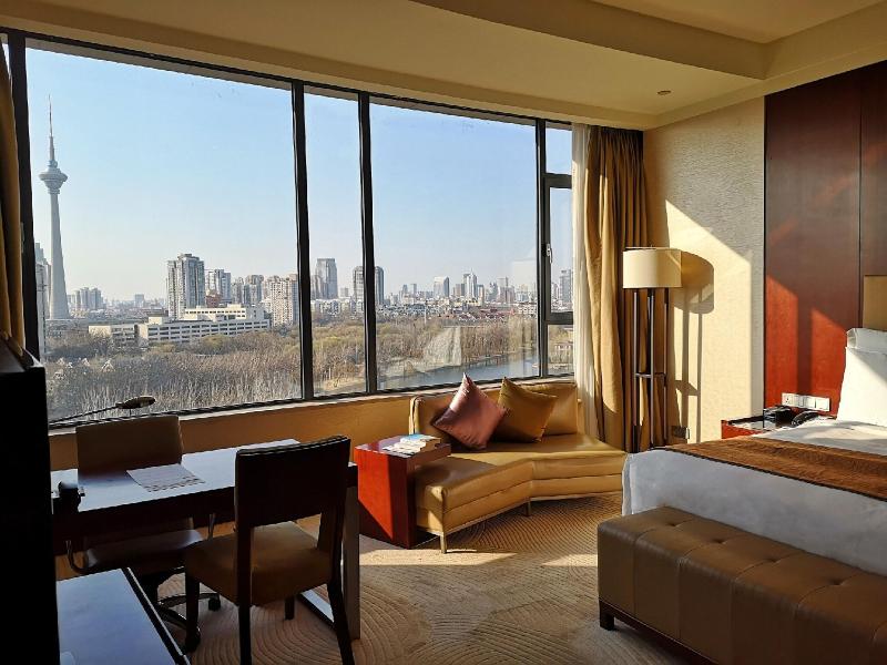 Renaissance Tianjin Lakeview Hotel image