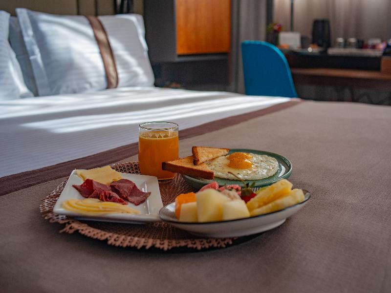 Le Louvre Hotel & Spa image