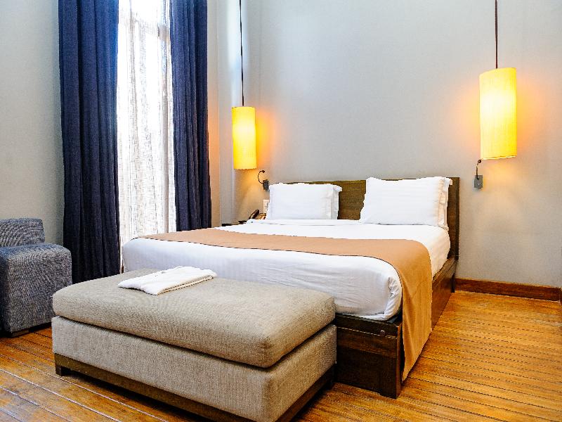 Le Louvre Hotel & Spa image