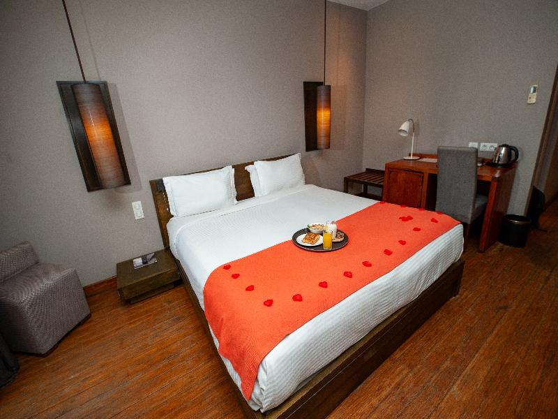 Le Louvre Hotel & Spa image