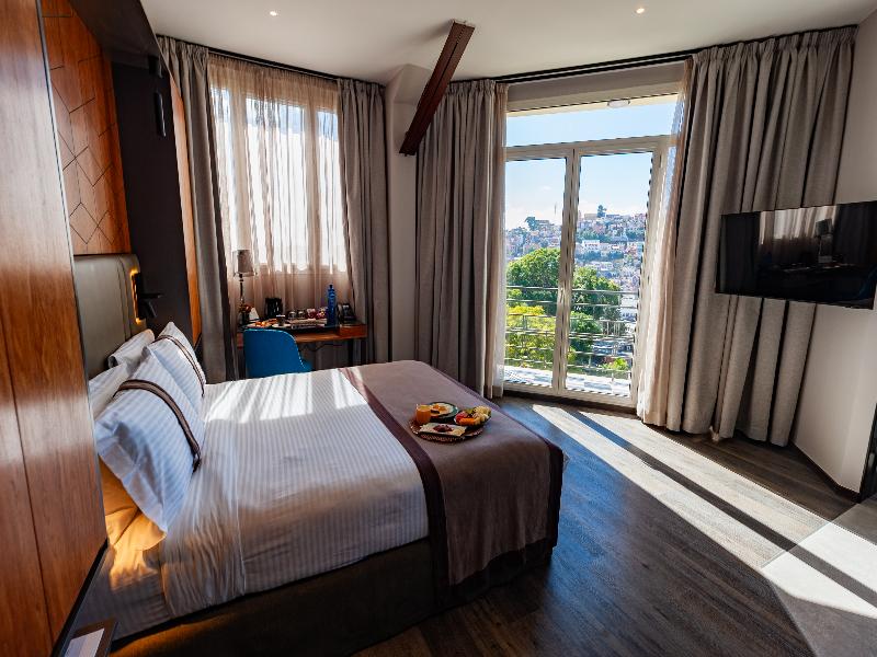 Le Louvre Hotel & Spa image