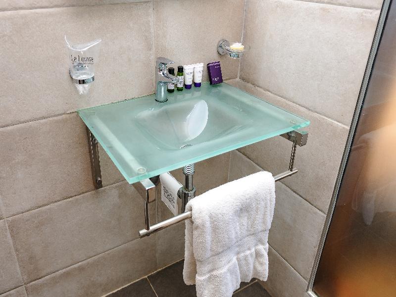 Le Louvre Hotel & Spa image