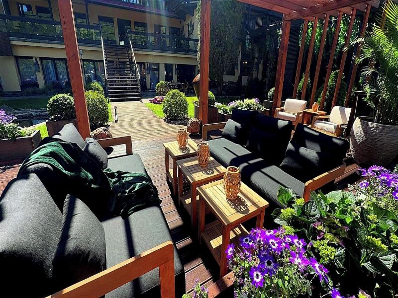 Parkhotel Luise image
