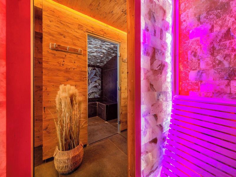 Parkhotel Luise image