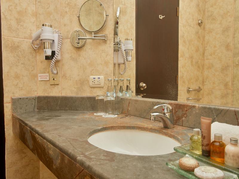 Casa Andina Premium Puno image
