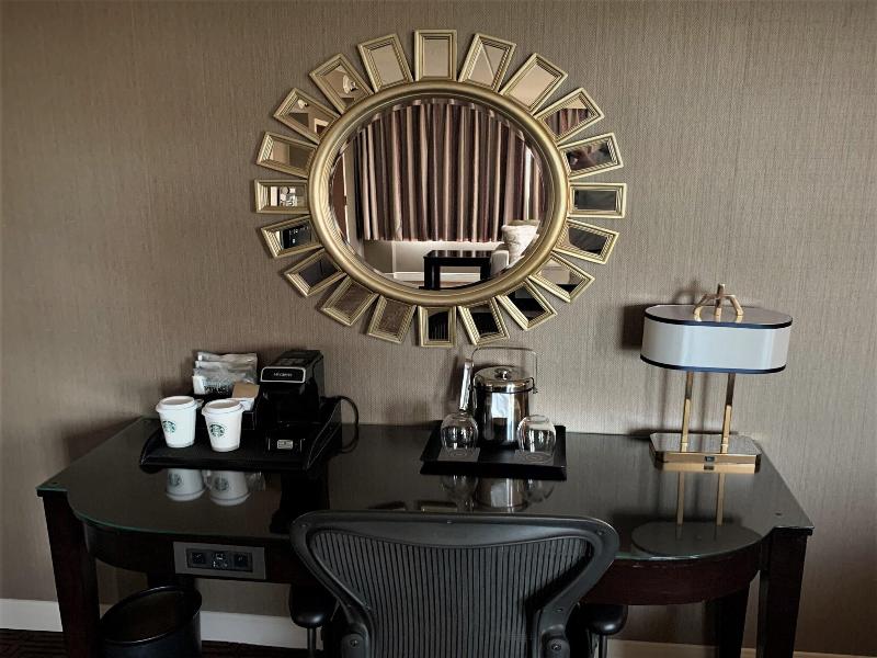 Sheraton Hotel Lisle image