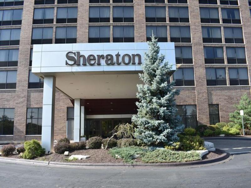 Sheraton Hotel Lisle image