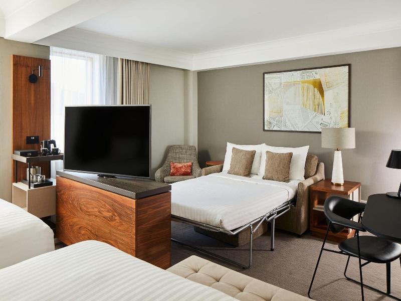 London Marriott Hotel Kensington image