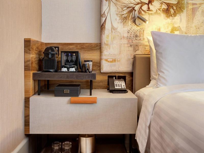 London Marriott Hotel Kensington image