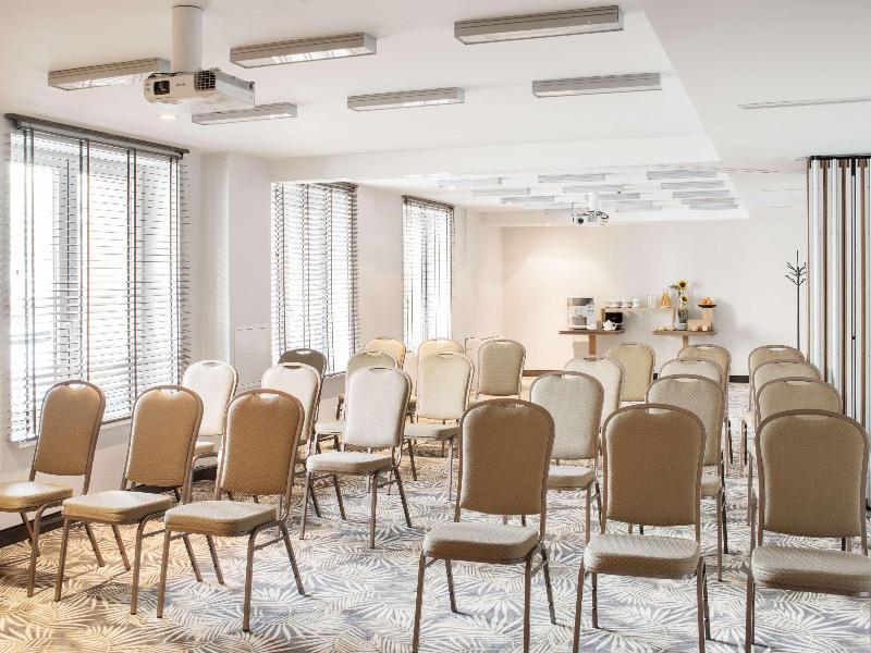 Mercure Warszawa Airport image