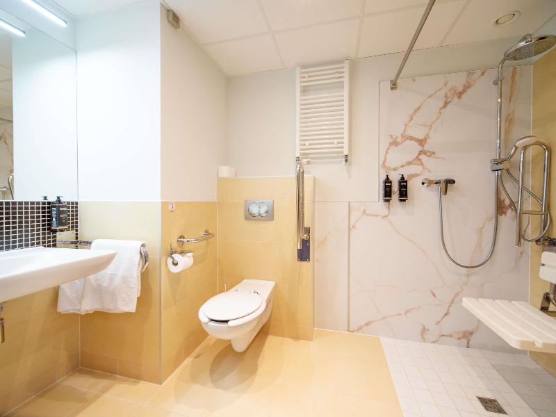 Mercure Warszawa Airport image