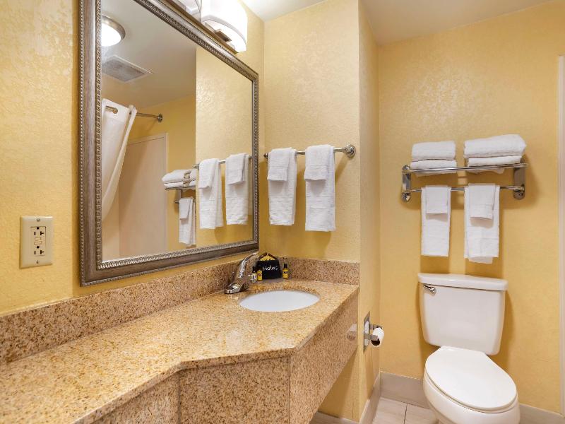 Best Western Plus Oak Mountain Inn image