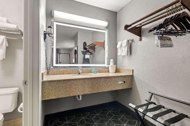 Best Western Inn image