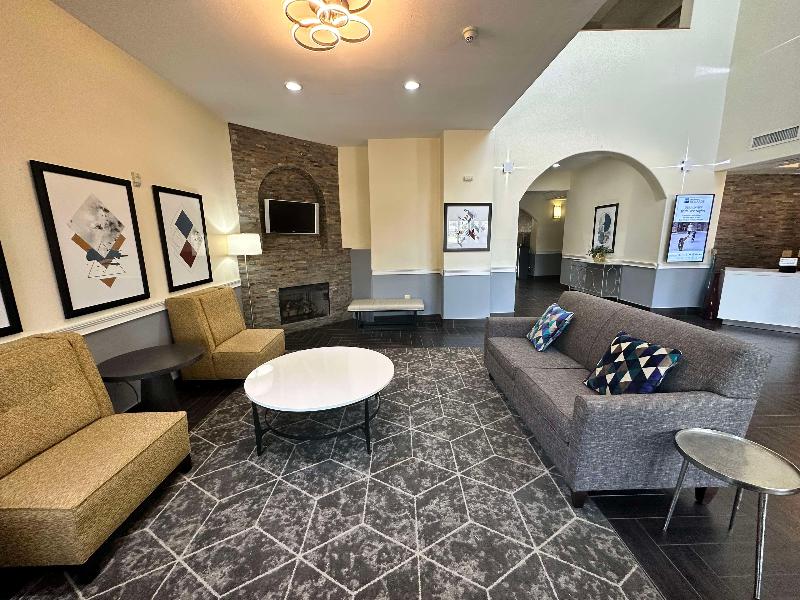Best Western Plus Bass Hotel & Suites image