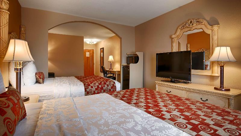 Best Western Plus Bass Hotel & Suites image