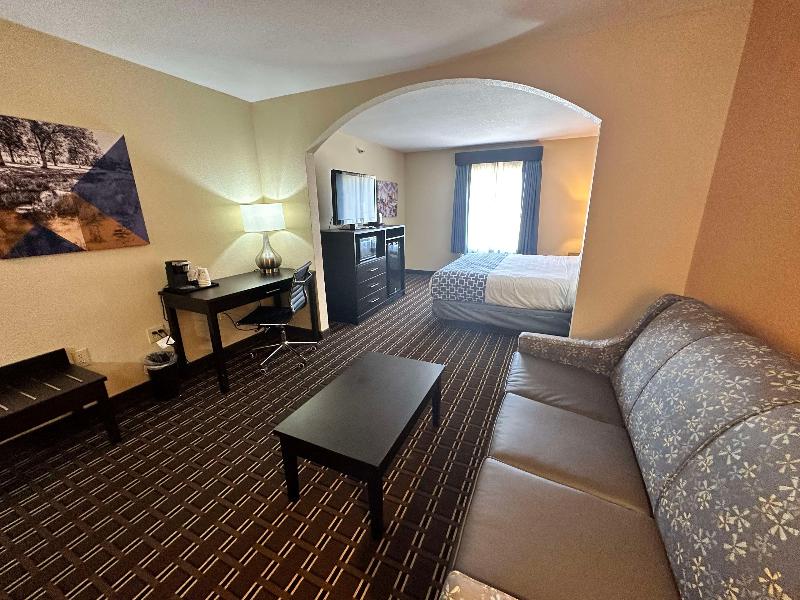 Best Western Plus Bass Hotel & Suites image