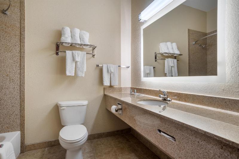 Best Western Opp Inn image