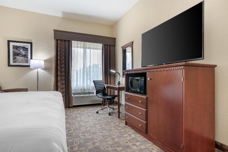 Best Western Opp Inn image