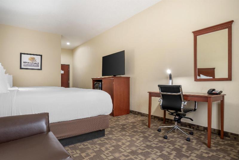 Best Western Opp Inn image 1